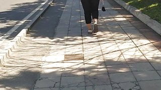 Big ass babe in Baku streets 1 part