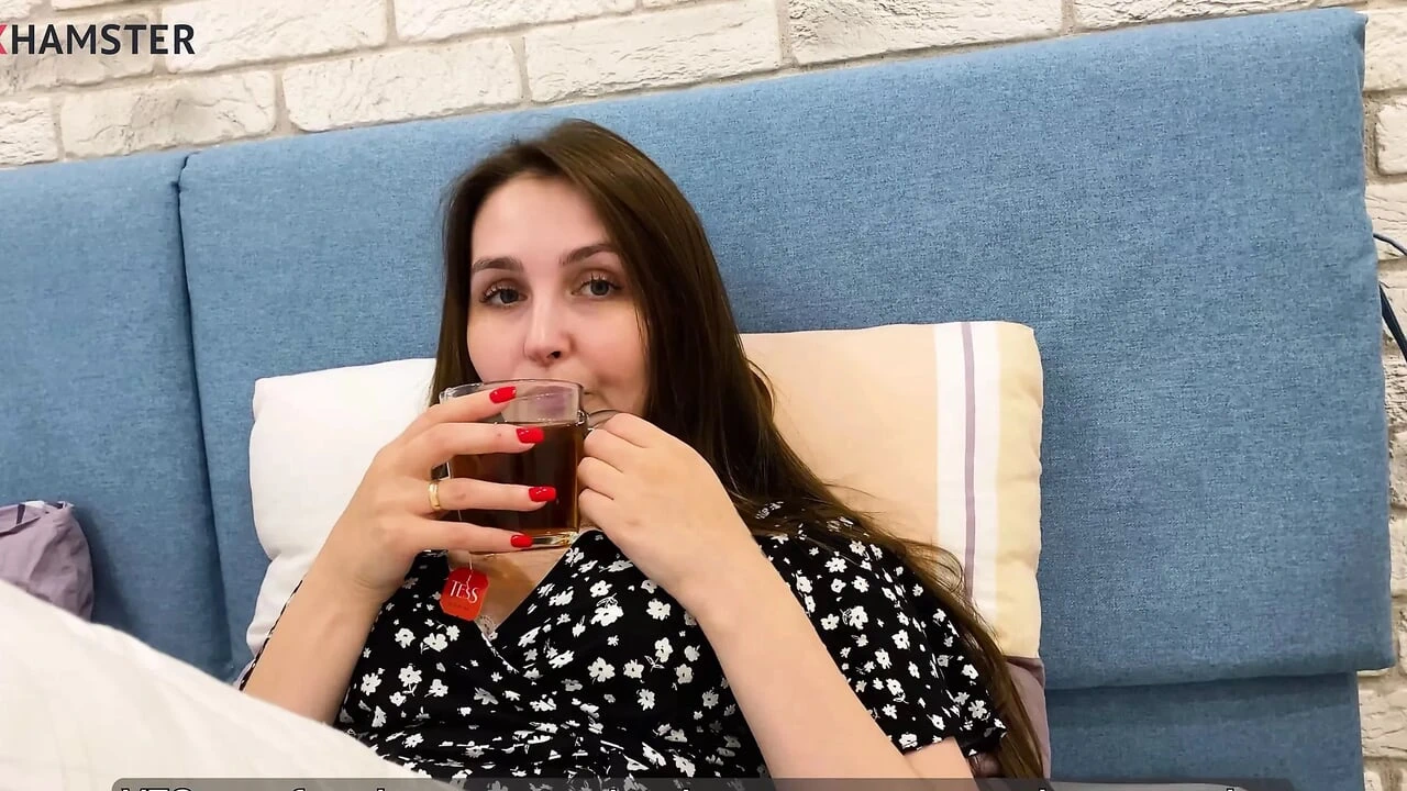 “Mother’s Day” for a Young Stepmother ended with Stepson’s sperm on her pussy